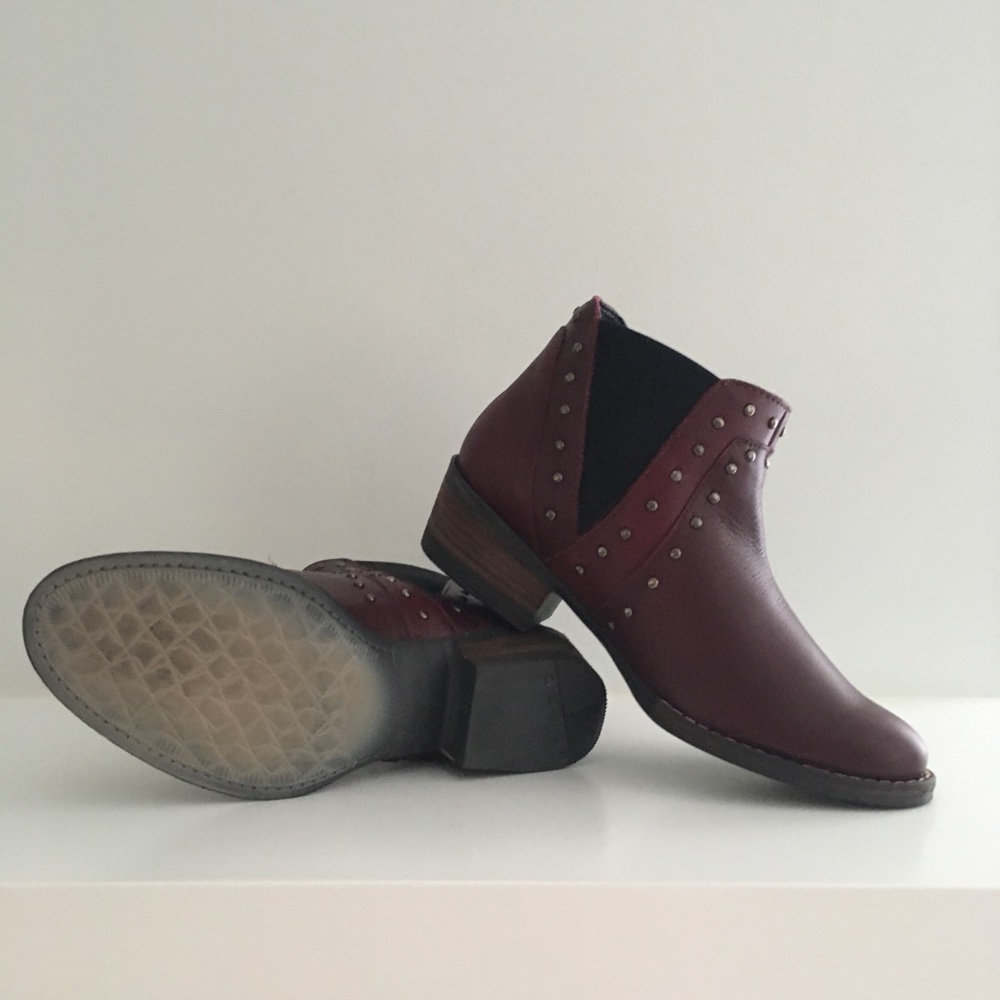 Genuine Leather Boot Bootie with Studs Red Wine - Picture 4 of 6